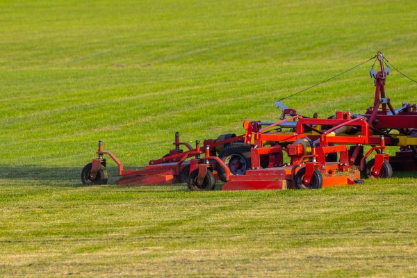 Industrial Lawn Service in Largo